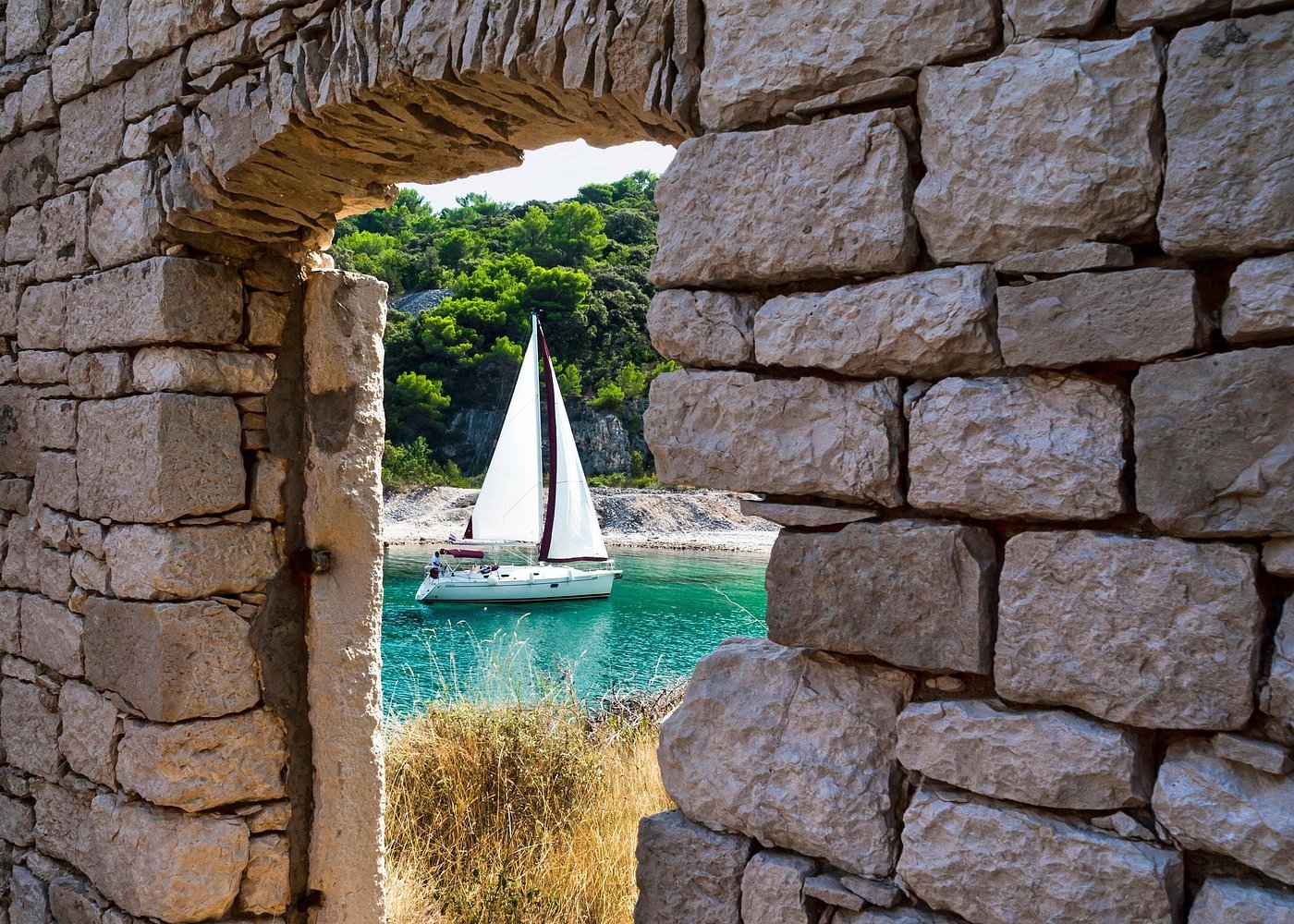 Fresh Croatian seafood and homemade wine served on board